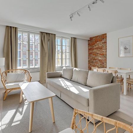Comfort Apartments Dlugi Targ Gdansk Bagian luar foto